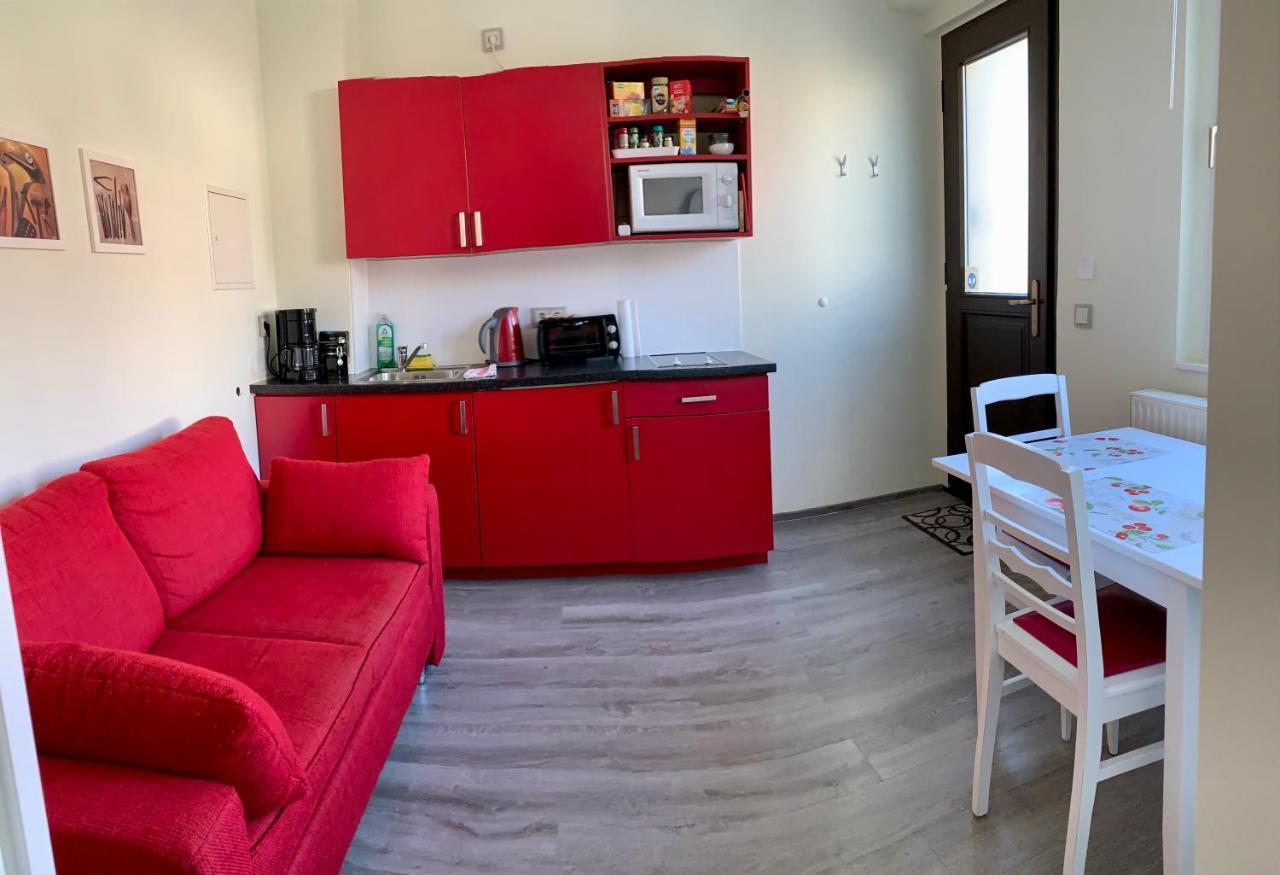 Appartement Senfbude - Schoene, Ebenerdige 2-raum-apartments Mit Stellplatz Und Terrasse Leipzig