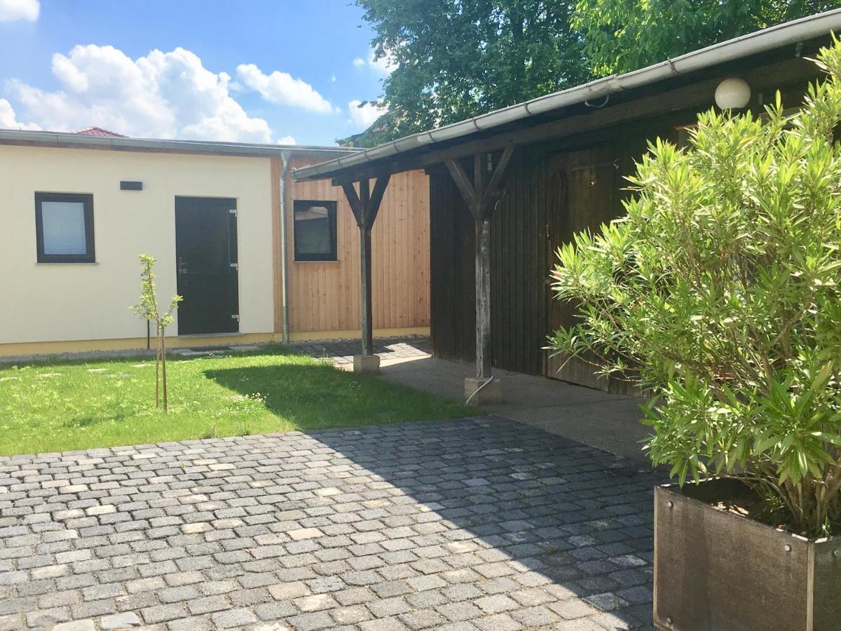 Senfbude - Schoene, Ebenerdige 2-raum-apartments Mit Stellplatz Und Terrasse Appartement Leipzig